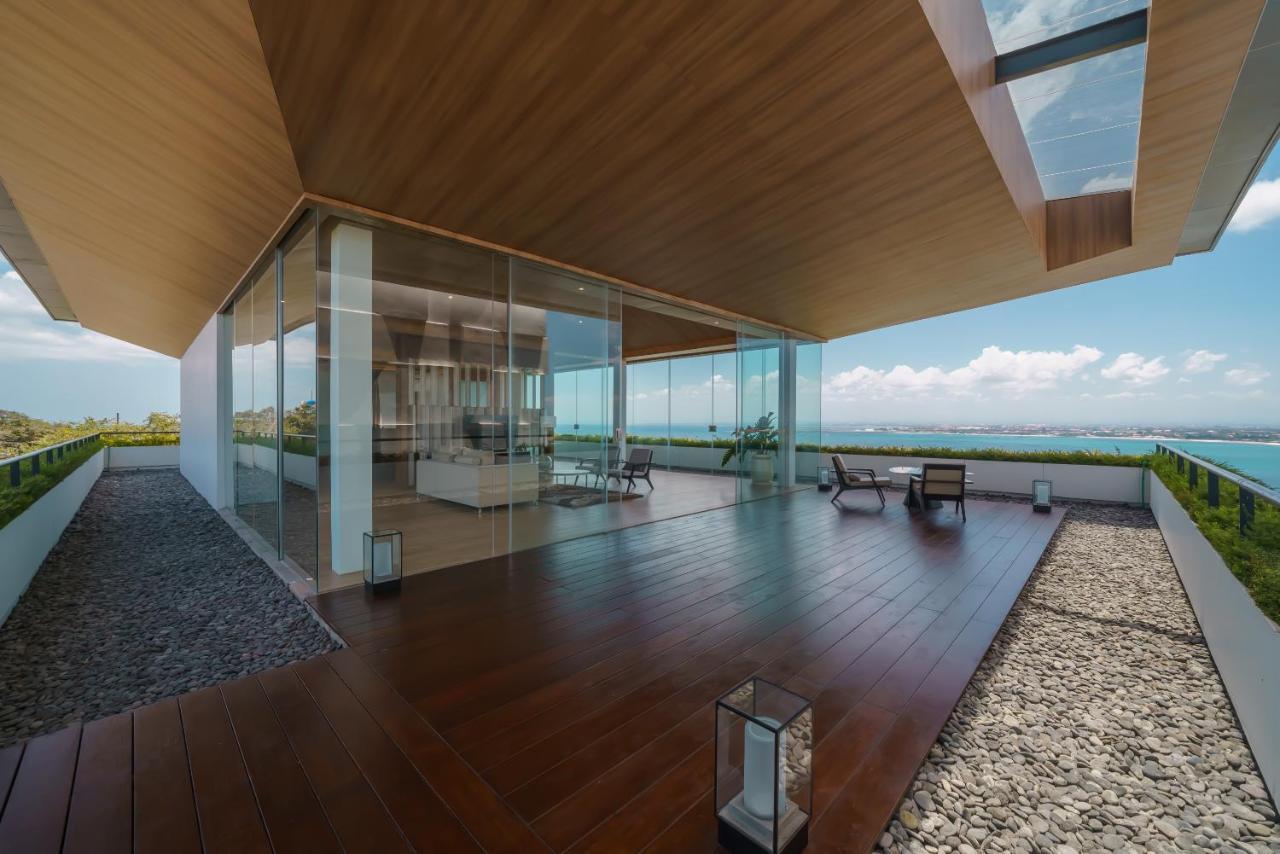 Beyond The Sea - Luxe Sea View Villa In Jimbaran Экстерьер фото