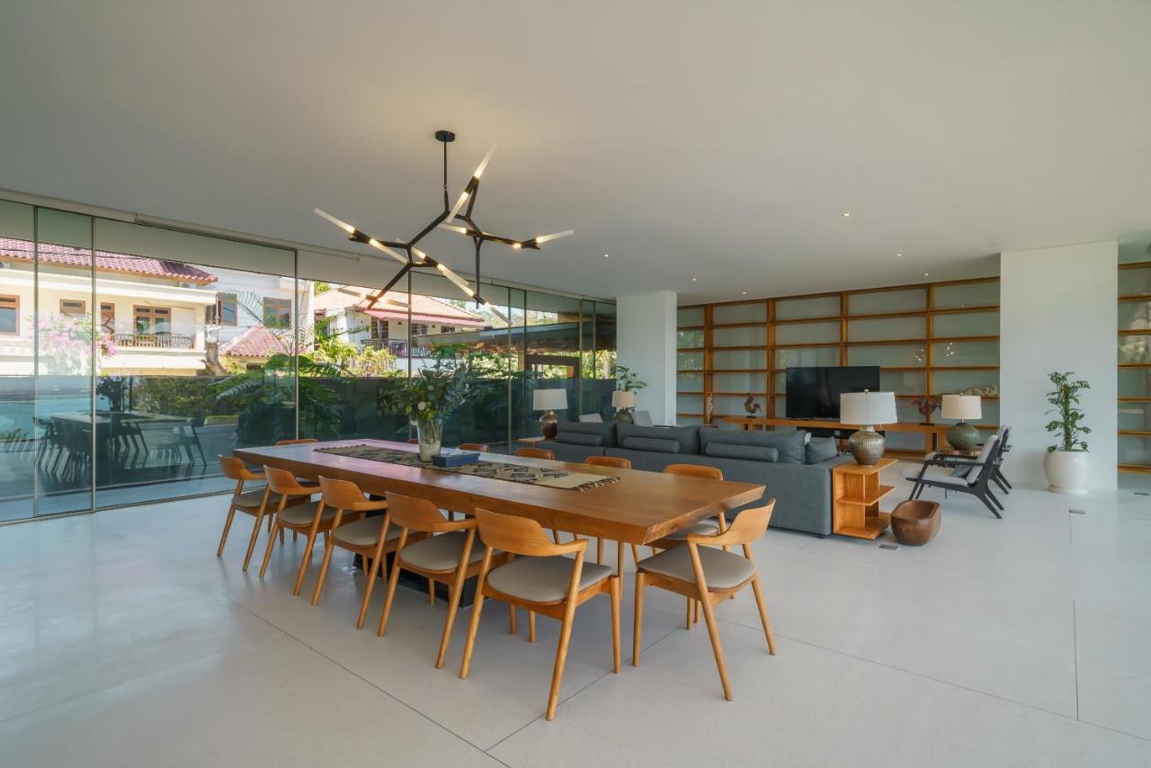 Beyond The Sea - Luxe Sea View Villa In Jimbaran Экстерьер фото